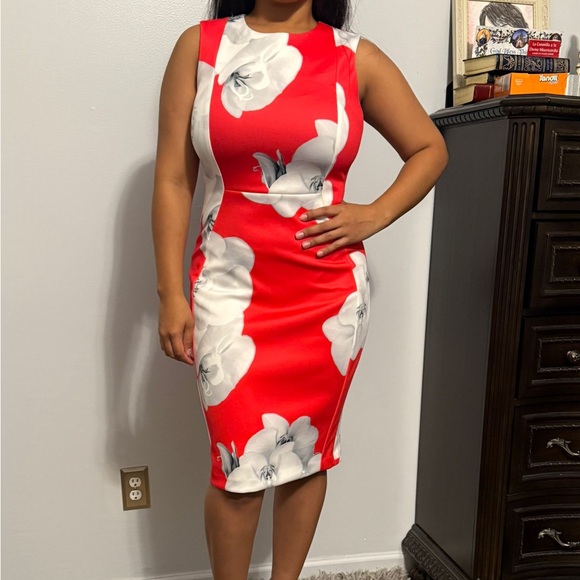 Size8 - Picture 1 of 6